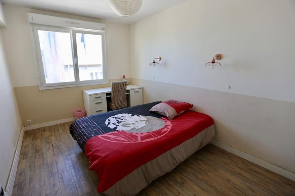 Joli Appartement Centre-Ville Брест Экстерьер фото